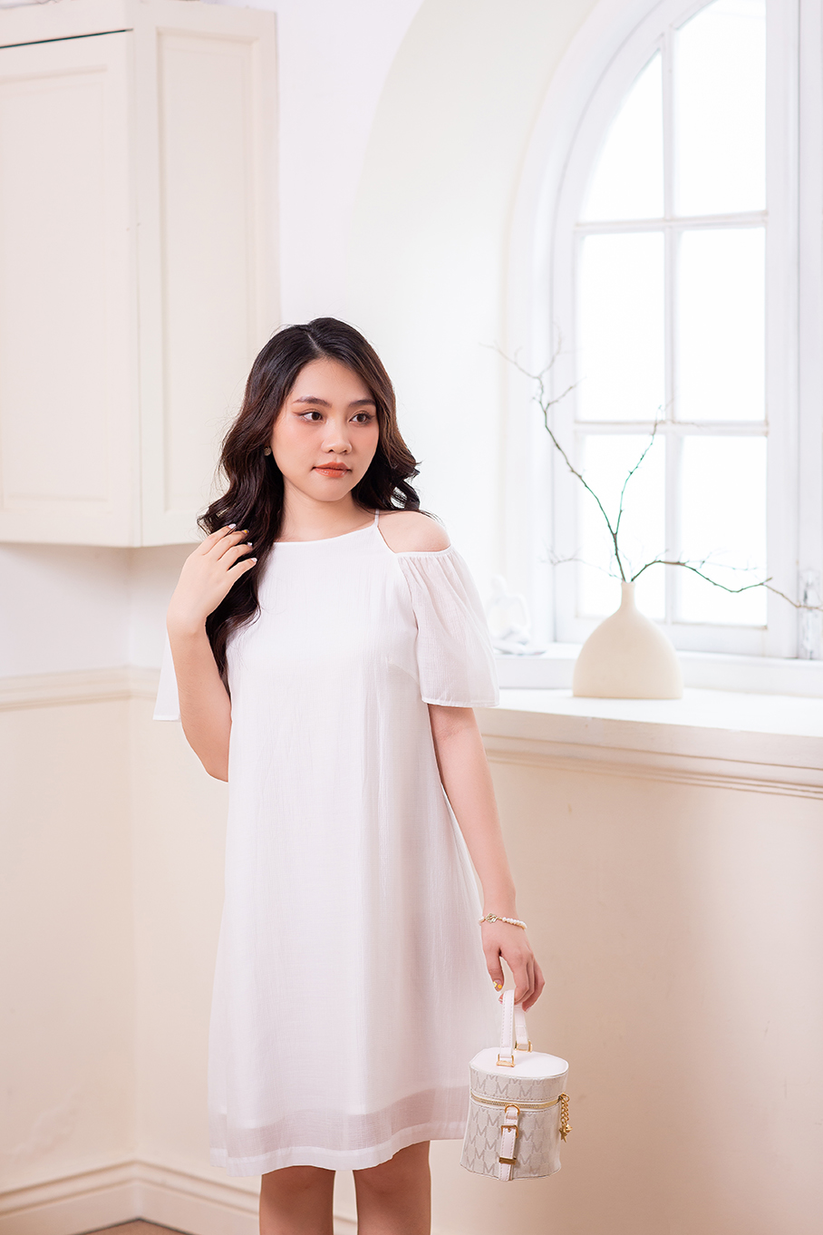 Đầm suông dây hở vai 3