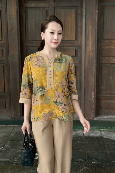 Áo lụa phối cổ nẹp nút